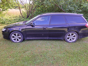Subaru Legacy 2.0 110kw bensiin, 2008 (2 foto / 7)