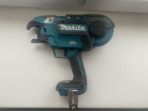 MAKITA DTR 180 (1 foto / 3)