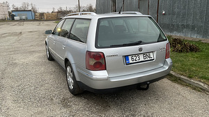 Volkswagen Passat HIGHLINE 4-MOTION (7 foto / 7)