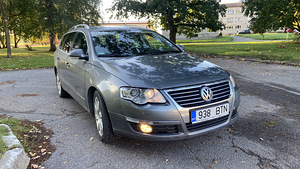 Volkswagen Passat HIGHLINE 2.0 103kw 2005 (4 foto / 6)