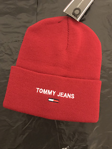 Mütsid Tommy Hilfiger (8 foto / 8)