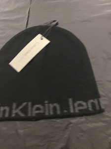 Calvin Kleini mütsid (4 foto / 5)