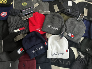 Шапки Tommy Hilfiger (3 фото из 4)