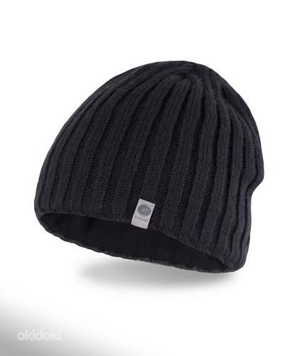 Теплая и мягкая мужская зимняя шапка (фото #1)