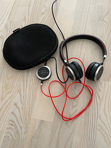 Jabra Evolve 40, must - Peakomplekt (4 foto / 4)
