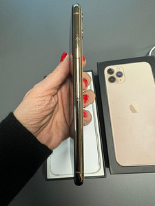 iPhone 11 Pro Max, 256GB, Gold (6 foto / 6)
