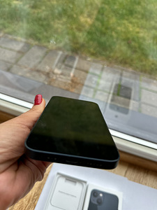 iPhone 13 128GB midnight (9 foto / 9)