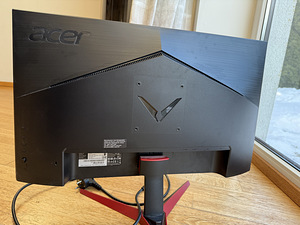 LCD монитор VG271 (2 фото из 3)
