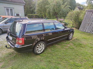 Volkswagen Passat (4 foto / 8)