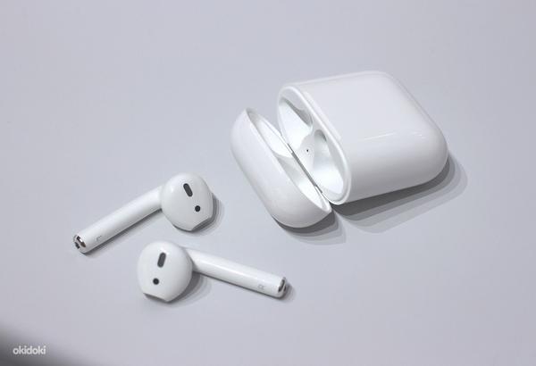 Наушники Apple AirPods 2 Gen Wireless Case в хорошем состоянии (фото #2)
