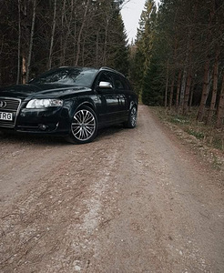 Audi A4 3.0 150kW (1 foto / 8)