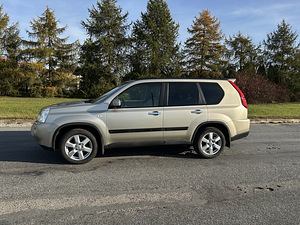 NISSAN X-TRAIL 2008 (2 foto / 13)