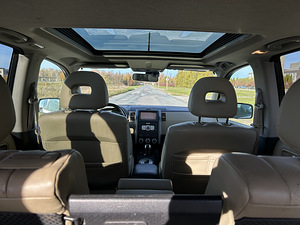 NISSAN X-TRAIL 2008 (9 foto / 13)