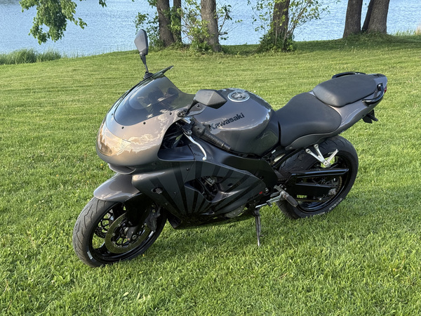 Kawasaki ZX9-r Ninja 1998