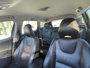 Volvo XC60 Intelli Safe PRO Winter (9 foto / 14)