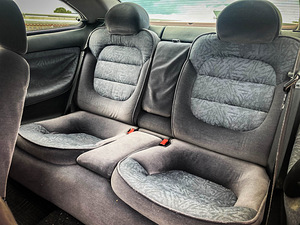 M/V: Peugeot 406 Coupe Pininfarina (7 foto / 9)