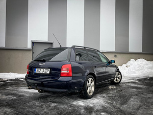Audi A4 Avant 1.9TDI (4 foto / 14)