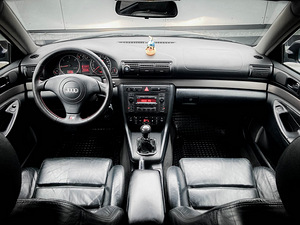 Audi A4 Avant 1.9TDI (7 foto / 14)