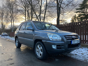 Kia Sportage 4WD 2.0 diisel (5 foto / 13)