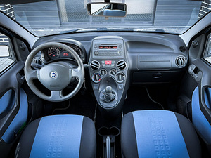 Fiat Panda 1.2 44kW (8 foto / 12)