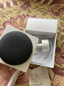 Google Nest Mini (2 foto / 3)