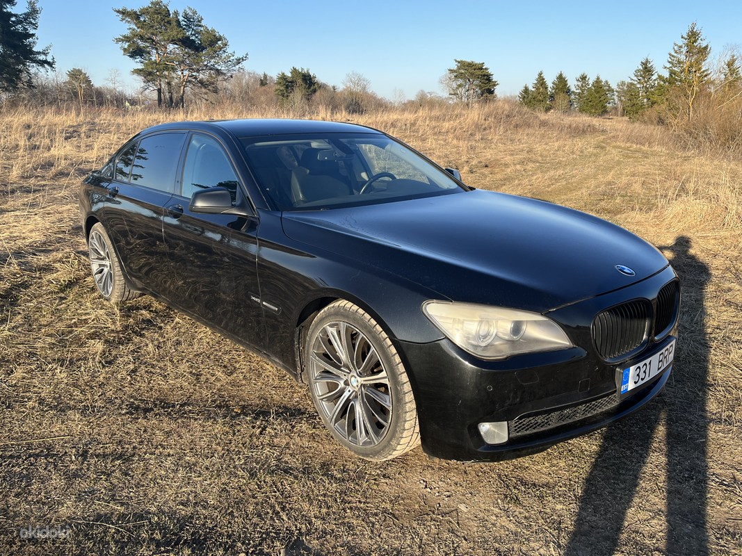 BMW F02 750Li xDrive