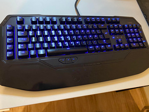 Valgustusega mehaaniline klaviatuur Roccat Ryos MK Pro (1 foto / 5)