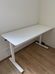 Laud reguleeritava kõrgusega (1 foto / 6)