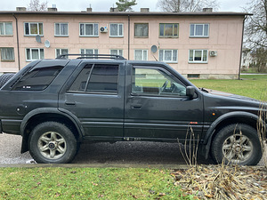 Opel Frontera 4x4 (3 foto / 6)