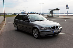 BMW 330d (2 фото из 8)