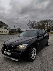 BMW X1 2.0 130kw (2 foto / 5)
