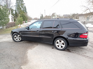 Mercedes Benz E 280 CDI AVANTGARDE (3 foto / 6)