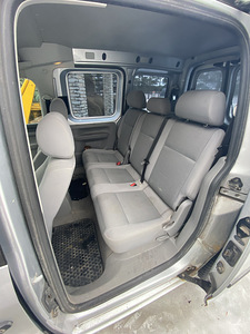 VOLKSWAGEN Caddy (4 foto / 5)