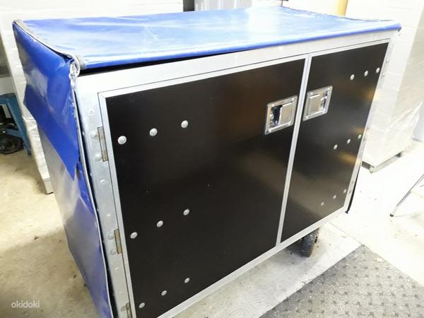 Шкаф для верхового оборудования на колесиках (фото #2)