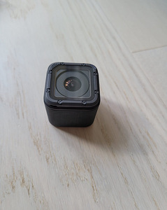 2x GoPro (Hero 5 ja Hero 5 Session) + tarvikud (4 foto / 7)