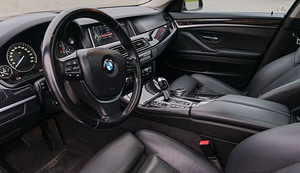 BMW 535 xDRIVE Luxury Line 3.0 R6 230kW (4 foto / 7)