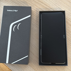 Samsung Galaxy Flip7 512GB | 12GB ostetud Samsungi e-poest (3 foto / 7)