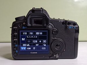 Canon 5D mark II kere läbisõiduga 9250 kaadrit (4 foto / 10)