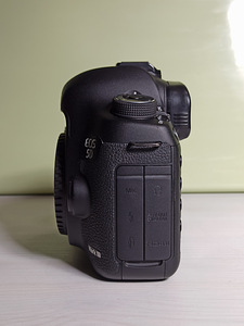 Canon 5D mark III body с пробегом 34570 снимков (3 фото из 10)