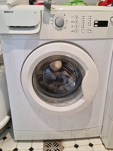 Стиральная машина BEKO (1 фото из 1)