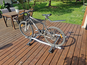 Katuseraam Thule jalgrataste transpordiks (2 foto / 6)