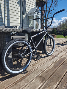 Трюковый велосипед Fly Proton CST BMX 2021 с неоригинальным (4 фото из 7)