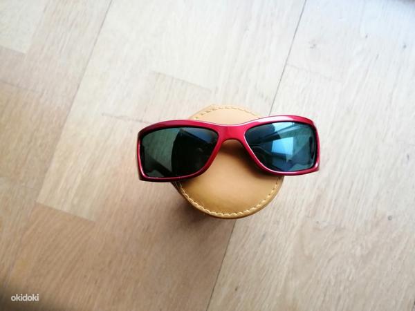 Солнцезащитные очки Polaroid (фото #3)