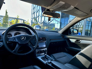 Mercedes Benz c220d (7 foto / 9)