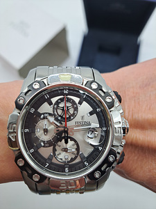 Часы Festina (8 фото из 9)
