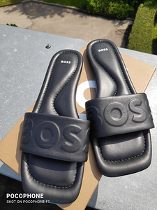 Hugo Boss nahkplätud (3 foto / 6)