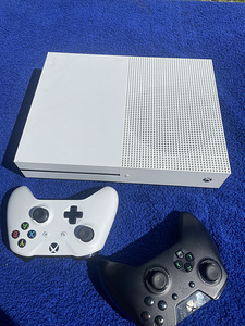 Xbox One S 1TB (1 foto / 1)