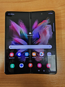 Samsung Z Fold 3 (1 foto / 7)
