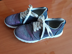 Кроссовки р.33 (3 фото из 3)
