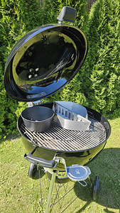 Grill Weber Master-Touch GBS Premium 5770 (57cm) (3 foto / 9)